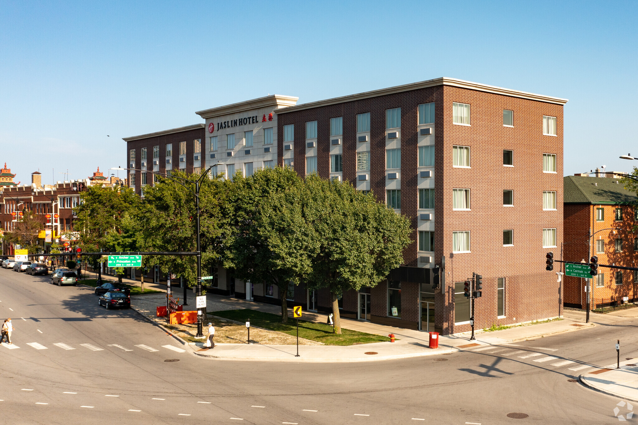 261 W Cermak Rd, Chicago, IL à vendre Photo principale- Image 1 de 1