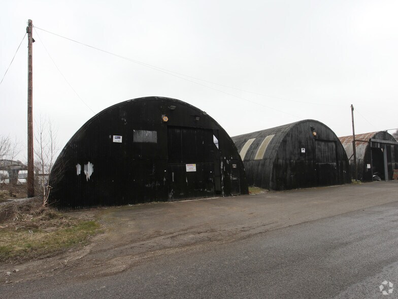 Boughton Industrial Est, Boughton for sale - Primary Photo - Image 1 of 2