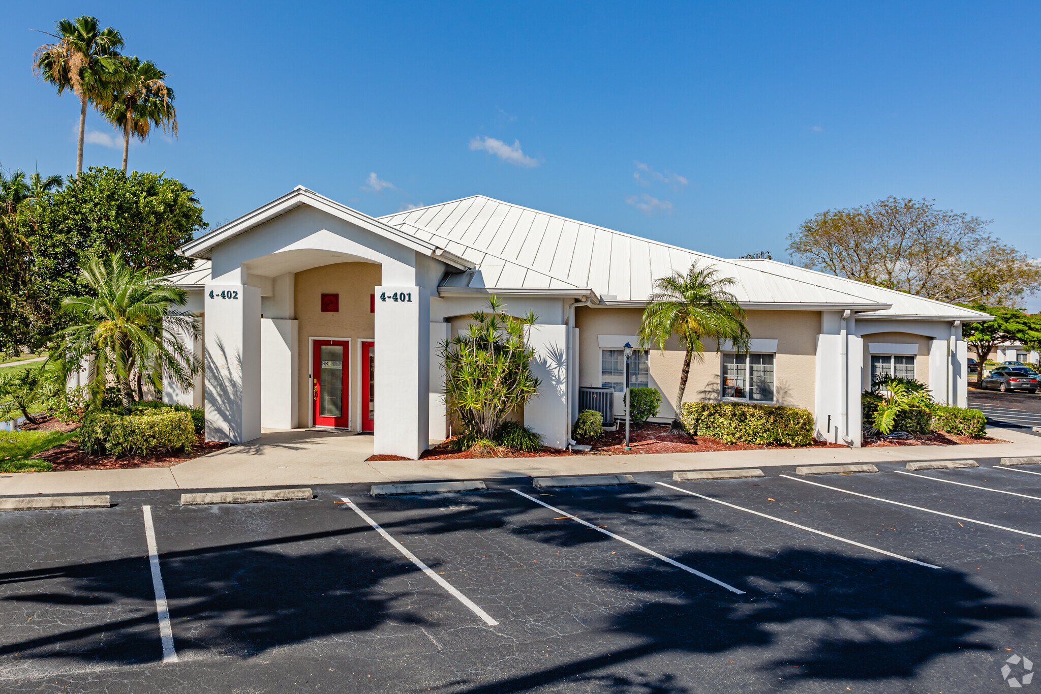 12651 Mcgregor Blvd, Fort Myers, FL à louer Photo du bâtiment- Image 1 de 5