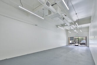 514-548 Palisades Dr, Pacific Palisades, CA for lease Interior Photo- Image 1 of 2