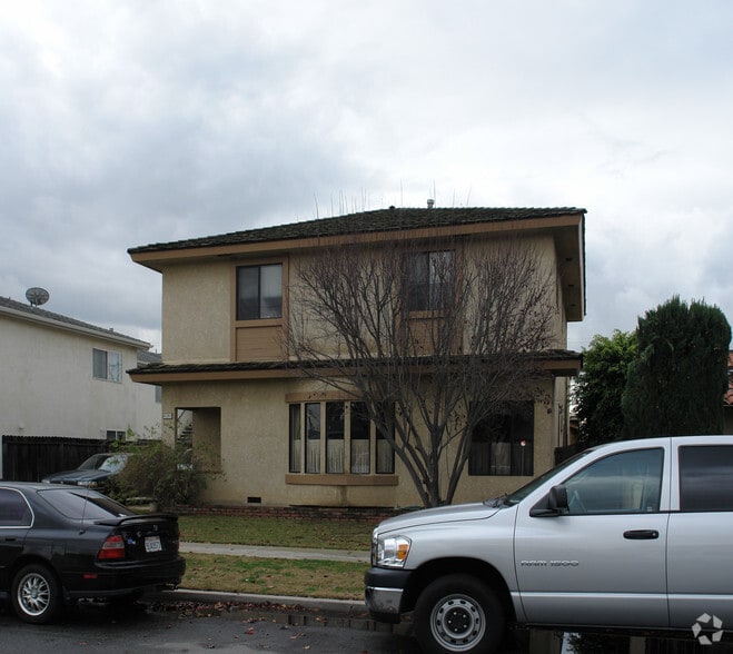 4292 Howard Ave, Los Alamitos, CA for sale - Building Photo - Image 2 of 2
