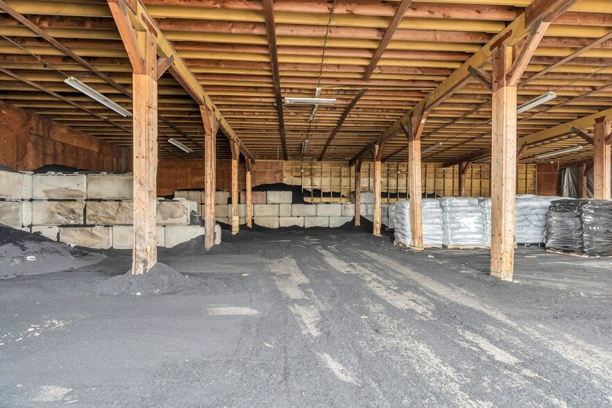 33850 Industrial Ave, Abbotsford, BC à vendre - Photo intérieure - Image 3 de 13