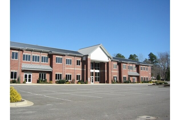 1610 E Marion St, Shelby, NC à louer - Photo du bâtiment - Image 2 de 3