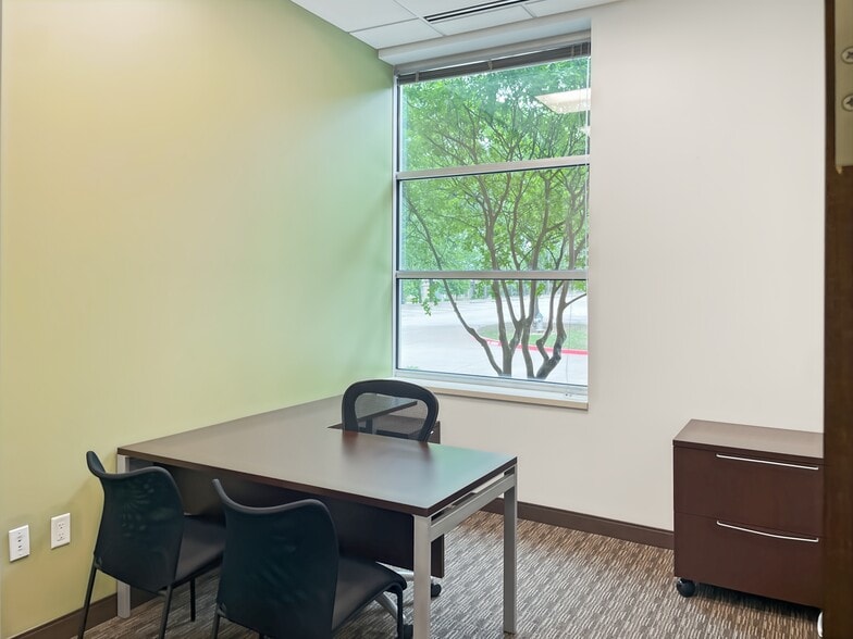 950 E State Highway 114, Southlake, TX for lease - Interior Photo - Image 2 of 12