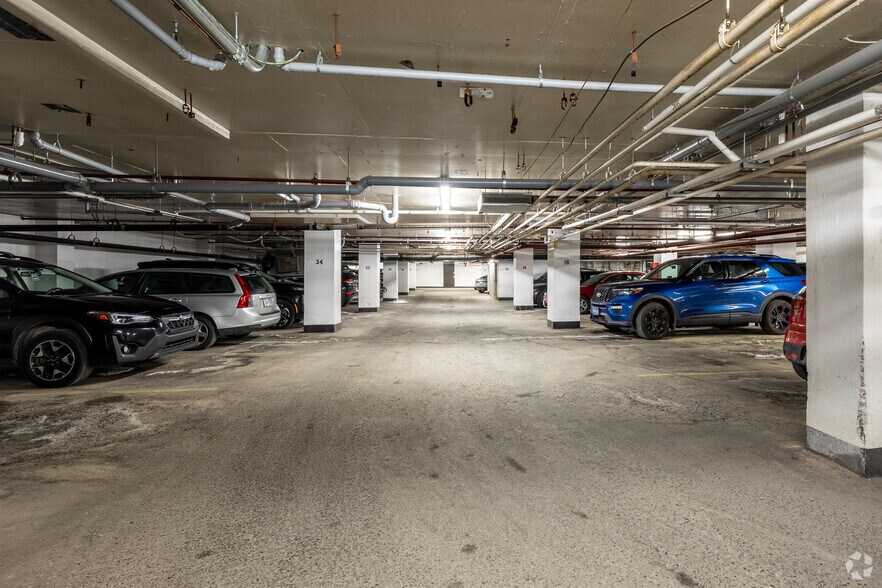235 Somerset St W, Ottawa, ON à louer - Photo intérieure - Image 2 de 3