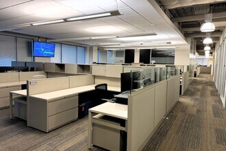 3831 Technology Forest Blvd, The Woodlands, TX for lease Interior Photo- Image 1 of 6