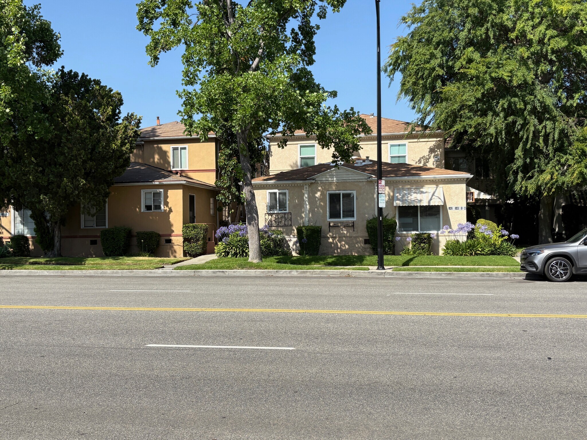 140 N Pass Ave, Burbank, CA à vendre Photo principale- Image 1 de 47