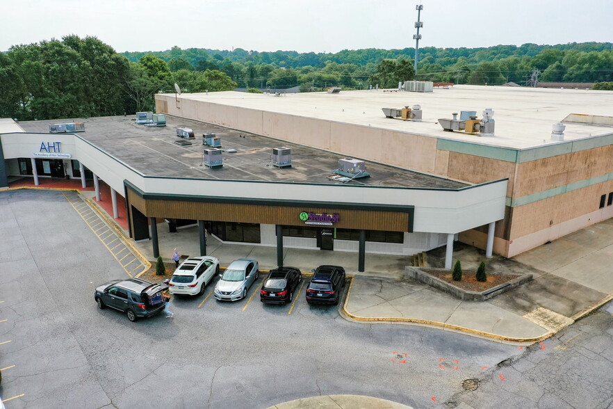 3715 E North St, Greenville, SC for lease - Building Photo - Image 3 of 8