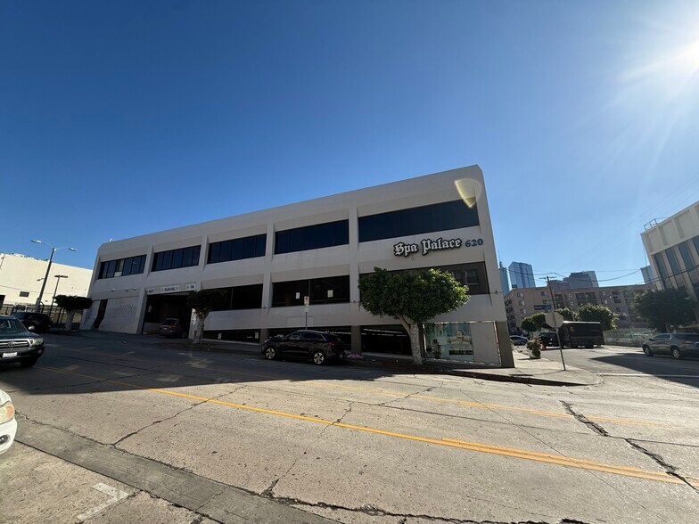 620 S Union Ave, Los Angeles, CA à vendre - Photo du bâtiment - Image 3 de 15