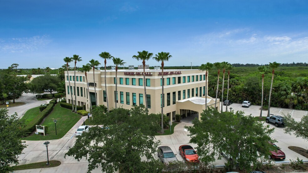 3755 7th Ter, Vero Beach, FL à louer - Photo du bâtiment - Image 1 de 10