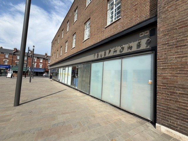 26 The Broadway, London for lease - Building Photo - Image 3 of 6