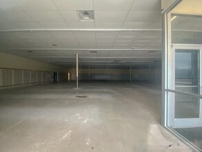 970 US-18, Britt, IA for lease Interior Photo- Image 2 of 2