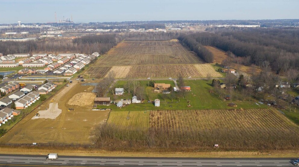 37565-37745 Chester Rd, Avon, OH à vendre Aérien- Image 1 de 3