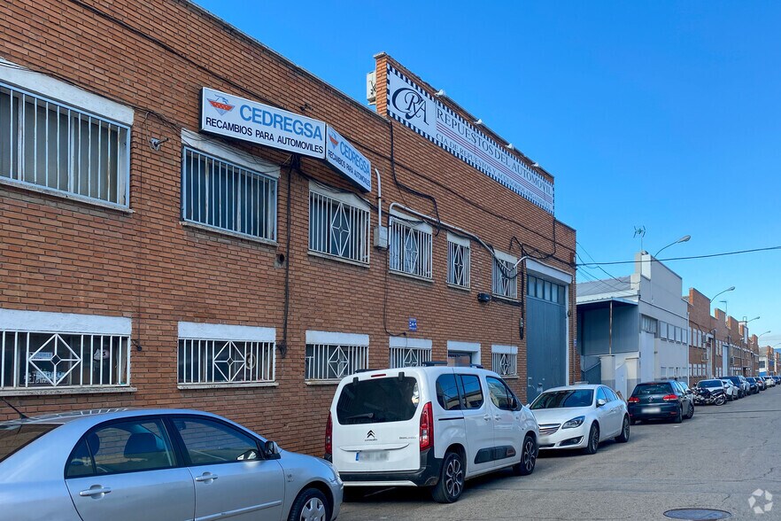 Industriel dans Arganda del Rey, Madrid à louer - Photo du bâtiment - Image 2 de 2