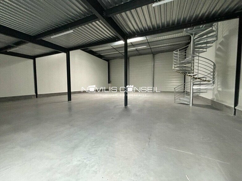 Flex in Bruguières for lease - Building Photo - Image 2 of 6