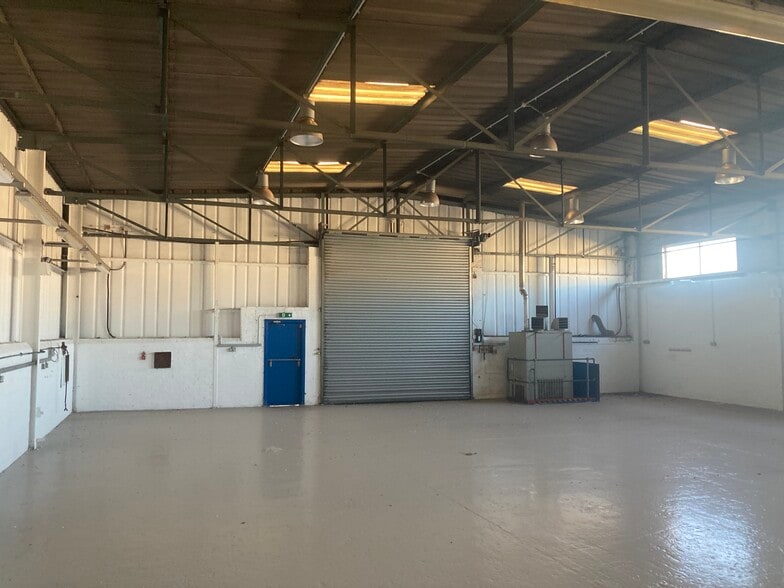 9 Ailsa Rd, Irvine for lease - Building Photo - Image 2 of 9