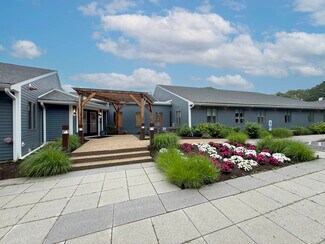 Plus de détails pour 1140 Route 28A, Bourne, MA - Soins de santé à vendre