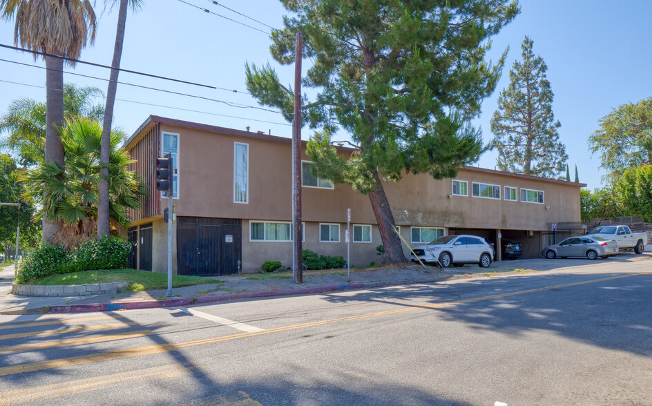 13060 Burbank Blvd, Sherman Oaks, CA for sale - Building Photo - Image 3 of 22