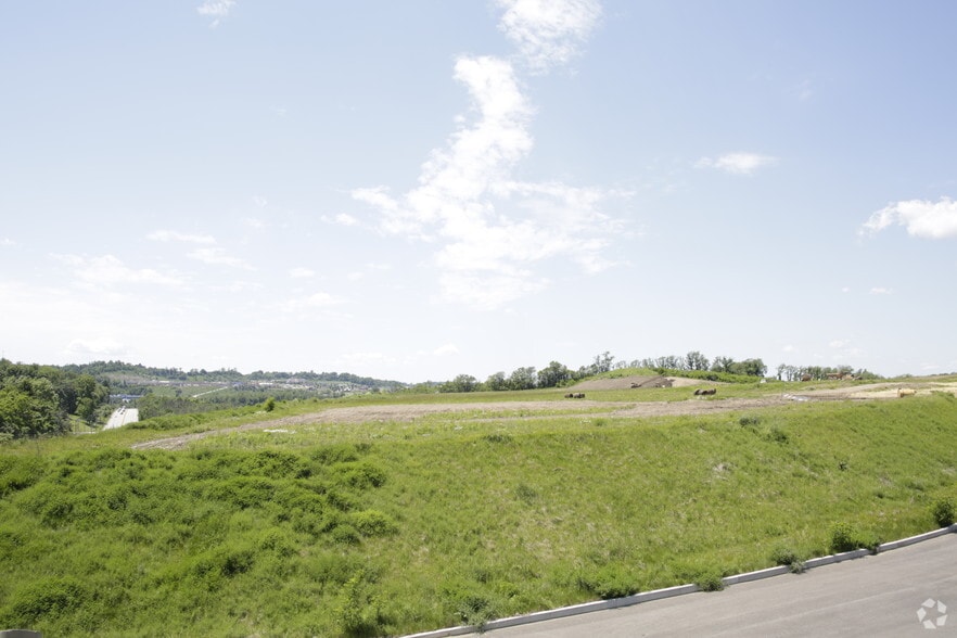 Meadows Landing Dr, Washington, PA for lease - Primary Photo - Image 1 of 3