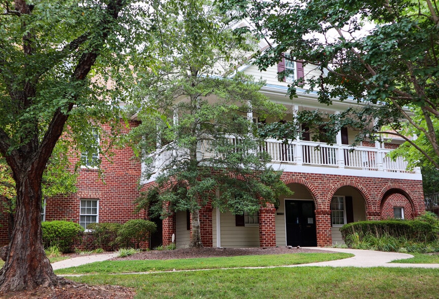 5540 Mcneely Dr, Raleigh, NC for lease - Building Photo - Image 3 of 7