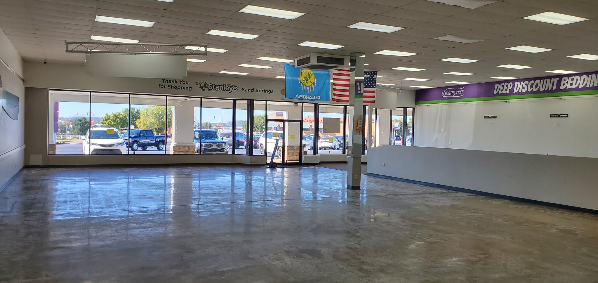 406-546 Plaza Ct, Sand Springs, OK for lease Interior Photo- Image 1 of 5