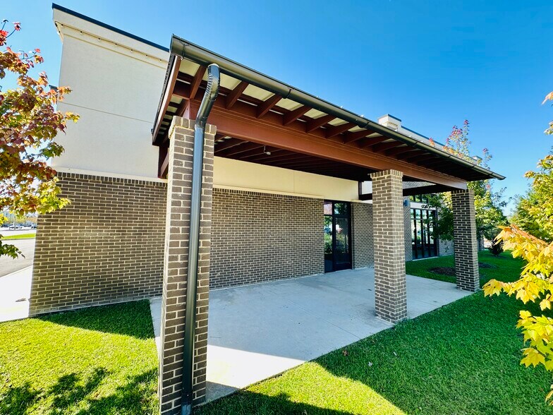 220 Tanger Outlets Blvd, Pooler, GA à louer - Photo du bâtiment - Image 3 de 22