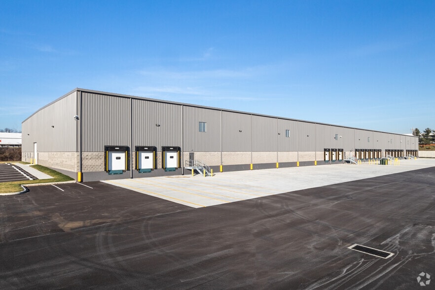 250 Fulling Mill Rd, Middletown, PA for lease - Building Photo - Image 3 of 5