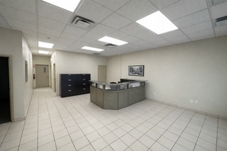 902-954 55th Ave NE, Calgary, AB for lease Interior Photo- Image 2 of 6