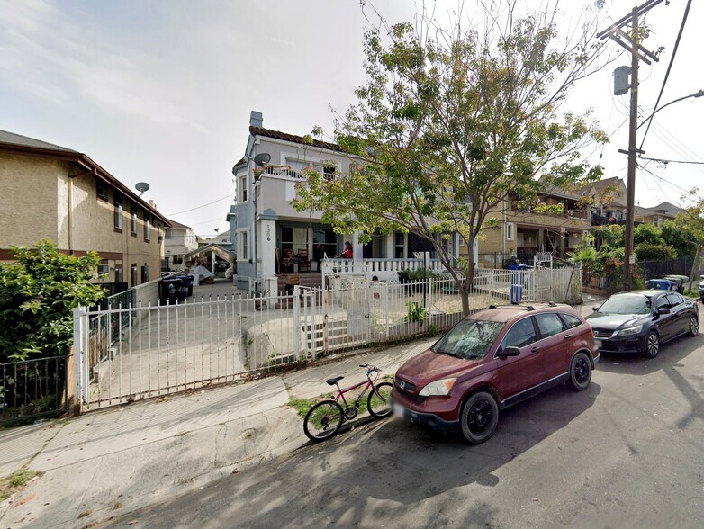 Westlake Value Add Multi-Family For Sale portefeuille de 2 propriétés à vendre sur LoopNet.ca - Photo du bâtiment - Image 2 de 4