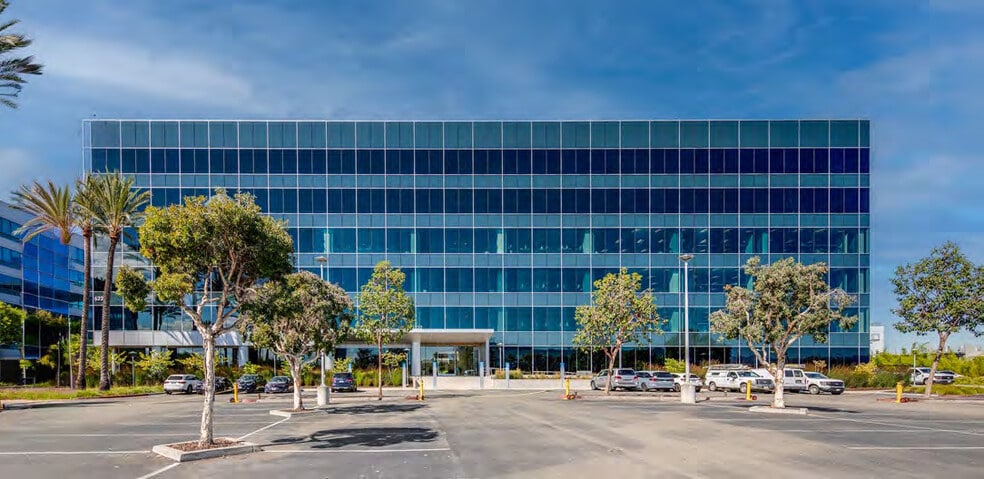 6220 America Center Dr, San Jose, CA for lease - Building Photo - Image 2 of 9