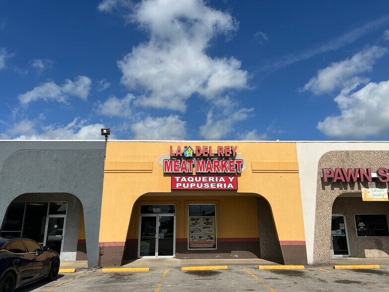 13815 FM 2100 Rd, Crosby, TX à louer - Photo du bâtiment - Image 2 de 6