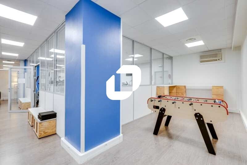 6-8 Rue Jean Jaurès, Puteaux for lease - Interior Photo - Image 3 of 16