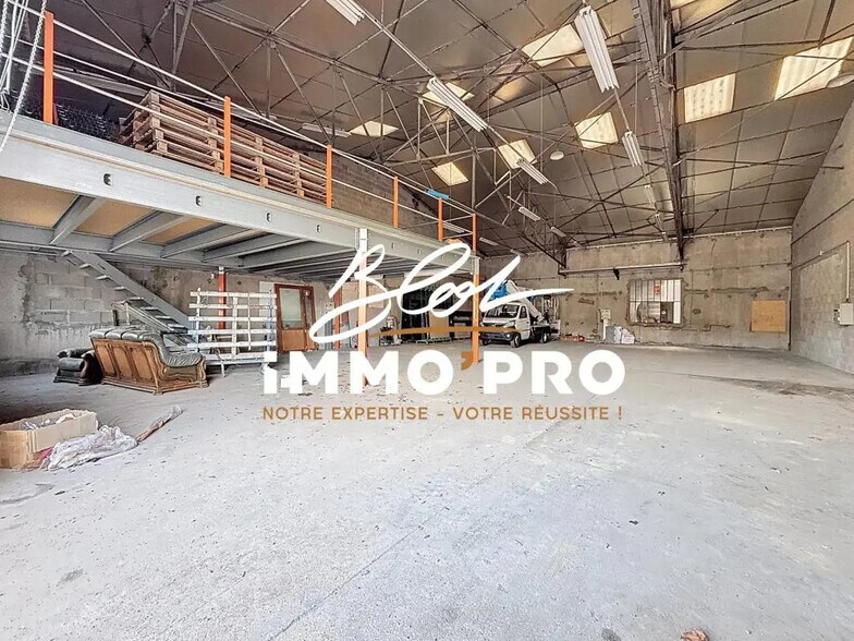 Flex in Domarin for lease - Interior Photo - Image 3 of 12