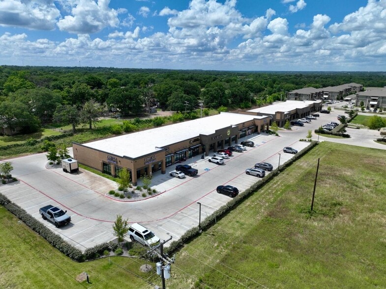 1801 Fort Worth Hwy, Weatherford, TX for lease - Building Photo - Image 3 of 10