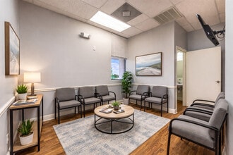 1425 Viscaya Pky, Cape Coral, FL for lease Interior Photo- Image 2 of 13