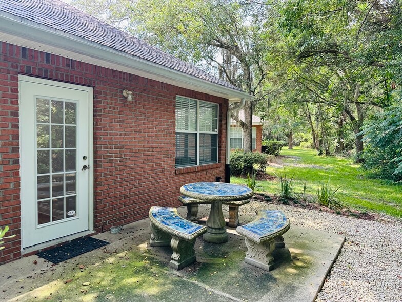 6817 Southpoint Pky, Jacksonville, FL for sale - Building Photo - Image 2 of 18