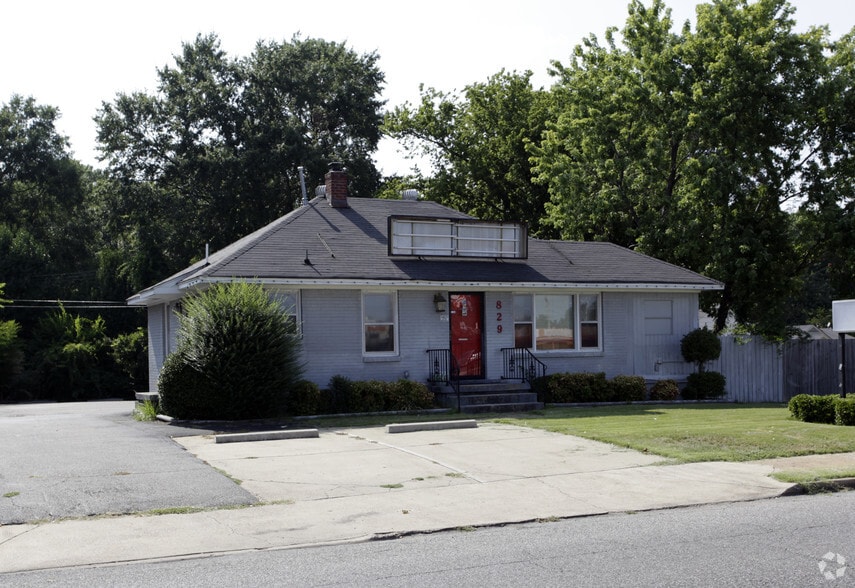 829 Mt Moriah Rd, Memphis, TN for sale - Primary Photo - Image 1 of 31