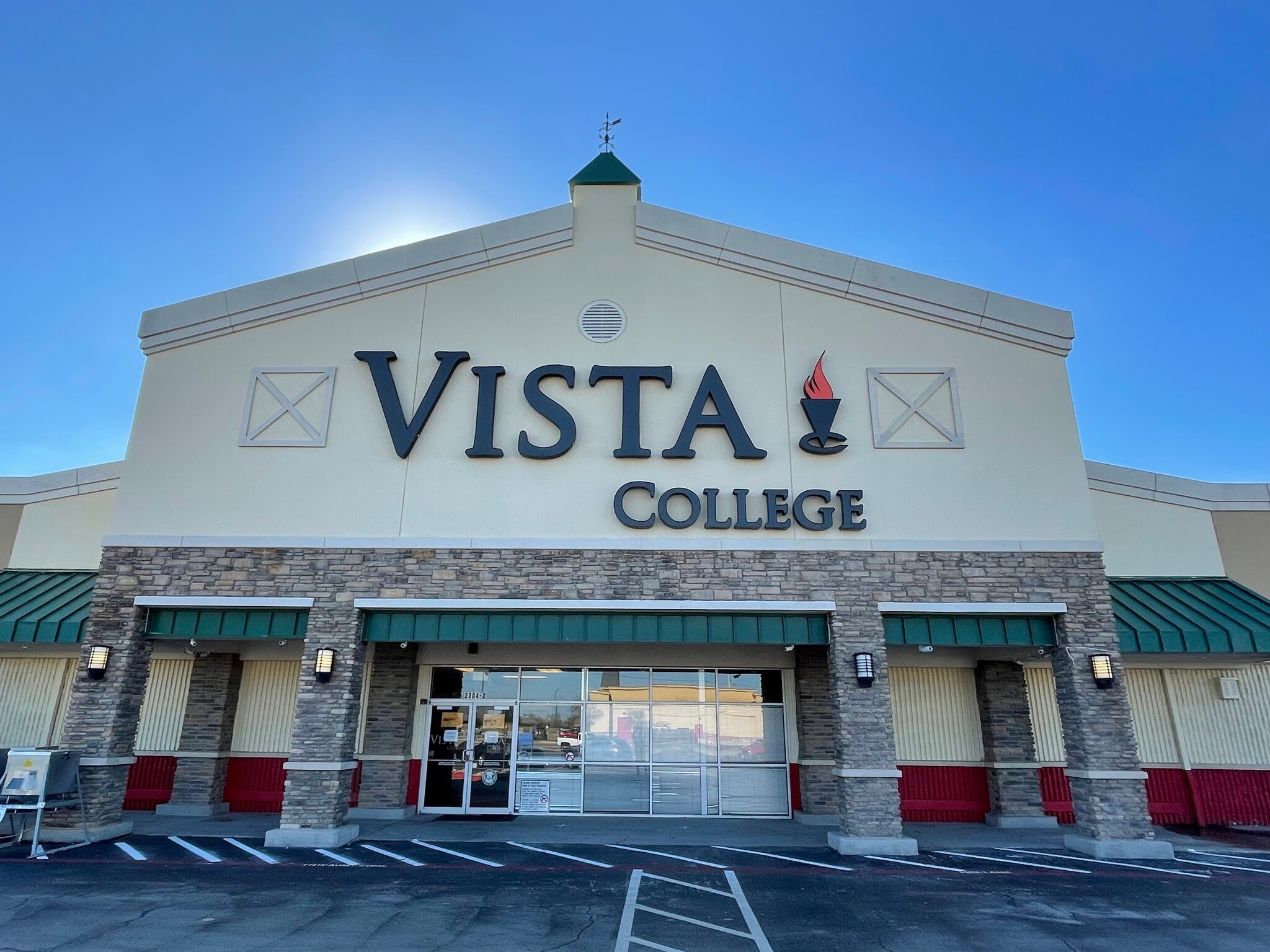 2704 S Texas Ave, College Station, TX for lease Primary Photo- Image 1 of 6