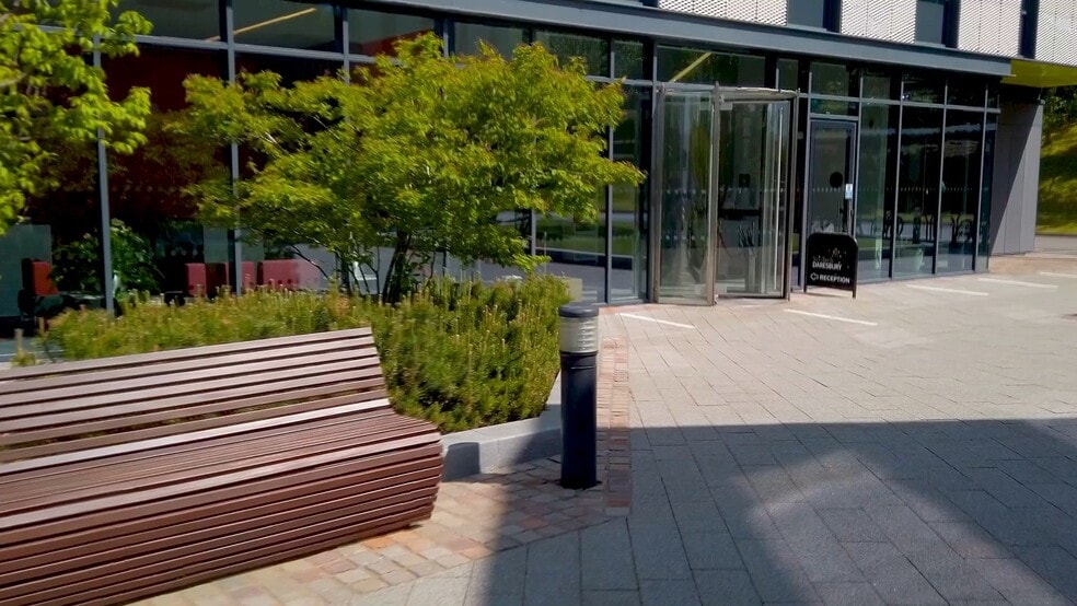 Keckwick Ln, Warrington for lease - Commercial Listing Video - Image 2 of 19