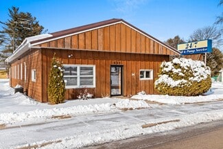 More details for 537 Caldwell Ave, Oconto Falls, WI - Office for Sale