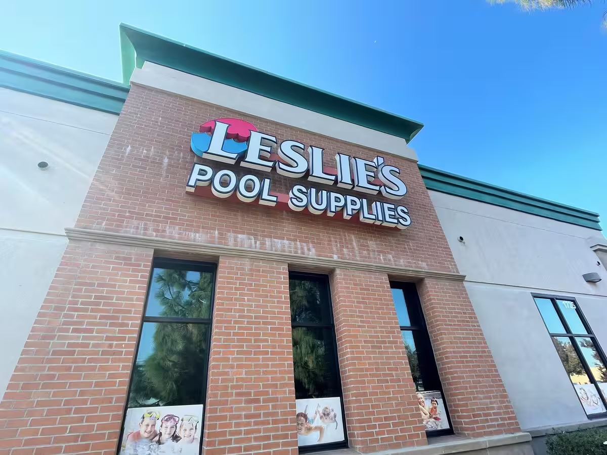 1725 Mitchell Rd, Ceres, CA à louer Photo principale- Image 1 de 2