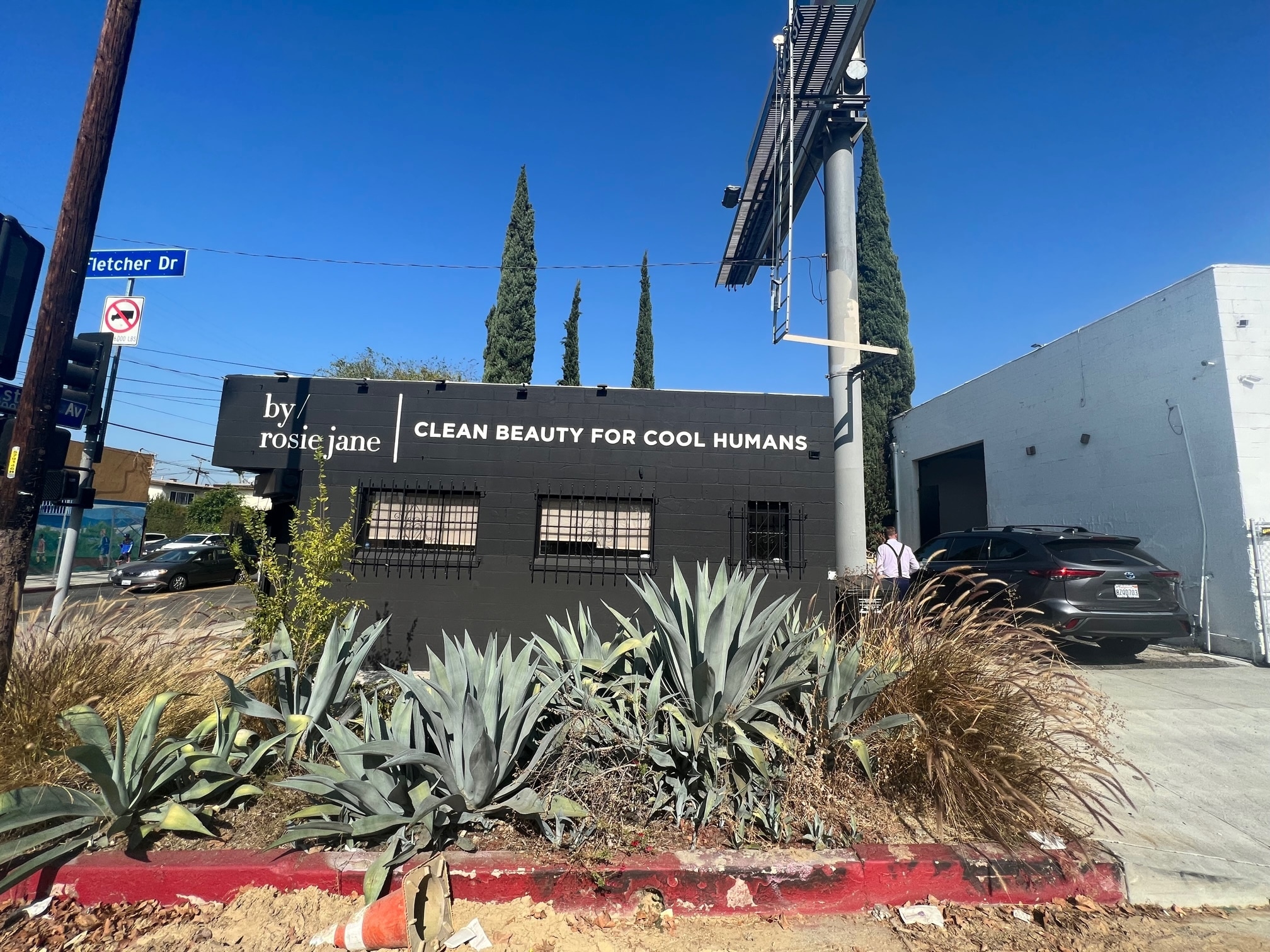 3351 Fletcher Dr, Los Angeles, CA for lease Building Photo- Image 1 of 6
