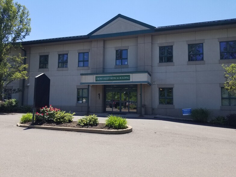 221 S River Street, Plains, PA à louer - Photo du bâtiment - Image 3 de 5