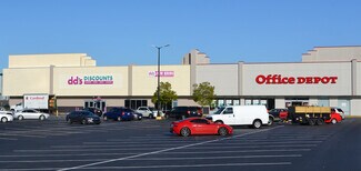 Plus de détails pour 2300-2332 W Mercury Blvd, Hampton, VA - Commerce de détail à louer