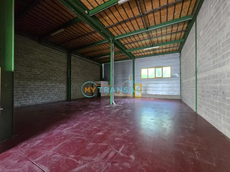 Flex in Courtry for lease Interior Photo- Image 1 of 4