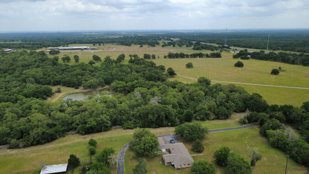 5235 FM 60 E, Somerville, TX à vendre - Photo du bâtiment - Image 3 de 11
