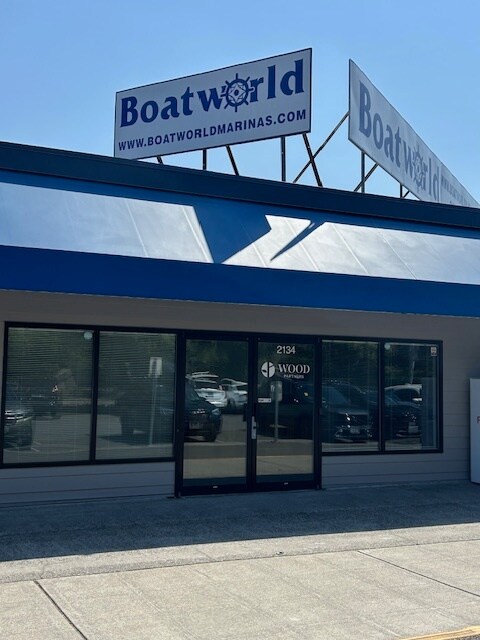 2134 Westlake Ave N, Seattle, WA à louer Photo du bâtiment- Image 1 de 4