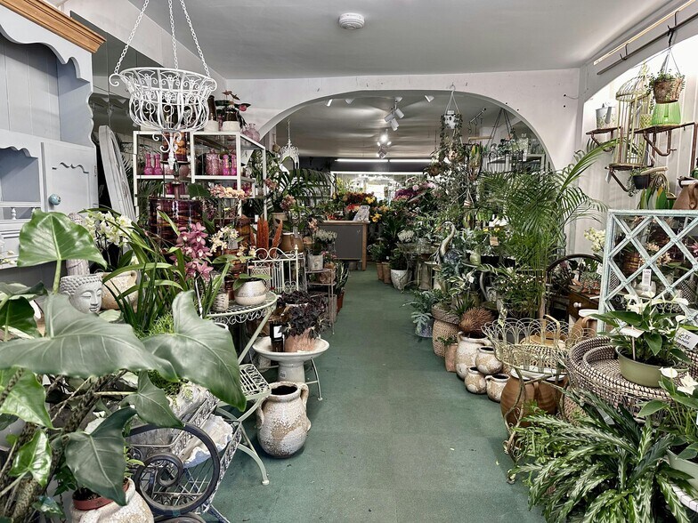 6 Upper High St, Thame à vendre - Photo du bâtiment - Image 2 de 6