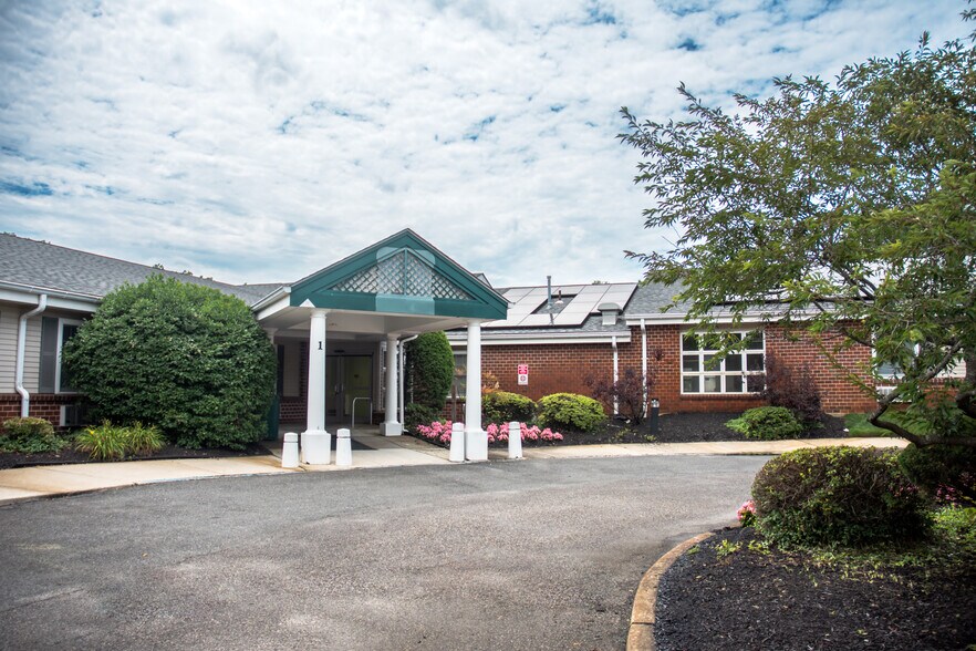 94 Stevens Rd, Toms River, NJ for lease - Building Photo - Image 2 of 15