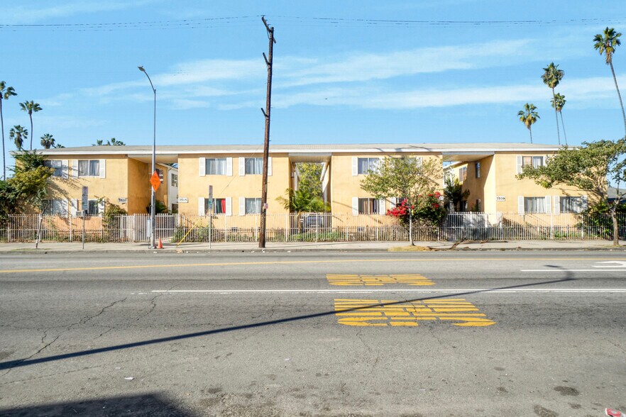 7509-7521 S Broadway, Los Angeles, CA à vendre - Photo principale - Image 1 de 16